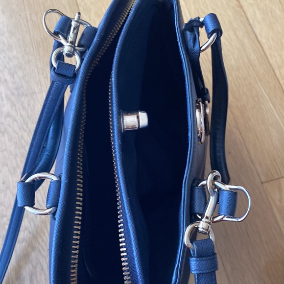 Coach Prince Street Satchel 2-way Leather shoulder/handbag. - Picture 10 of 16